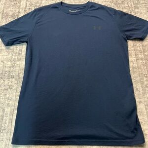 Under Armour loose fit navy blue t-shirt. Medium